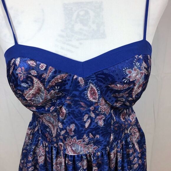Xhilaration Blue Patterned Dress in a Floral Burnout Pattern - Picture 9 of 14